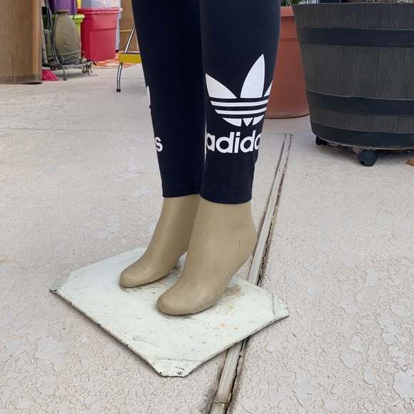 ▪️▪️HP 2/13▪️FIRM▪️▪️ADIDAS LEGGINGS AND CROP TOP▪️▪️ - Picture 5 of 6